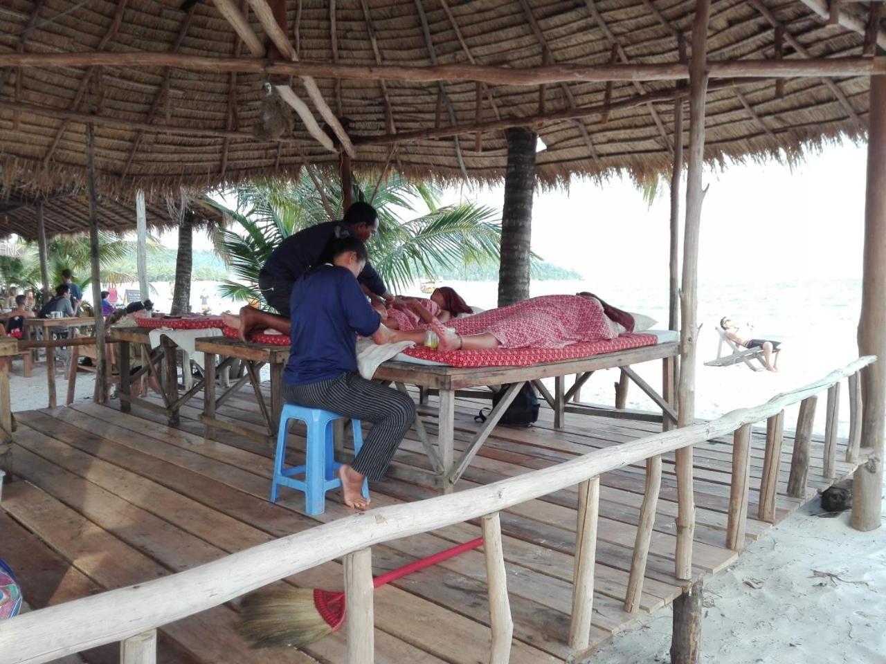 Sandbank Restaurant & Camping Koh Rong Kaoh Touch Extérieur photo