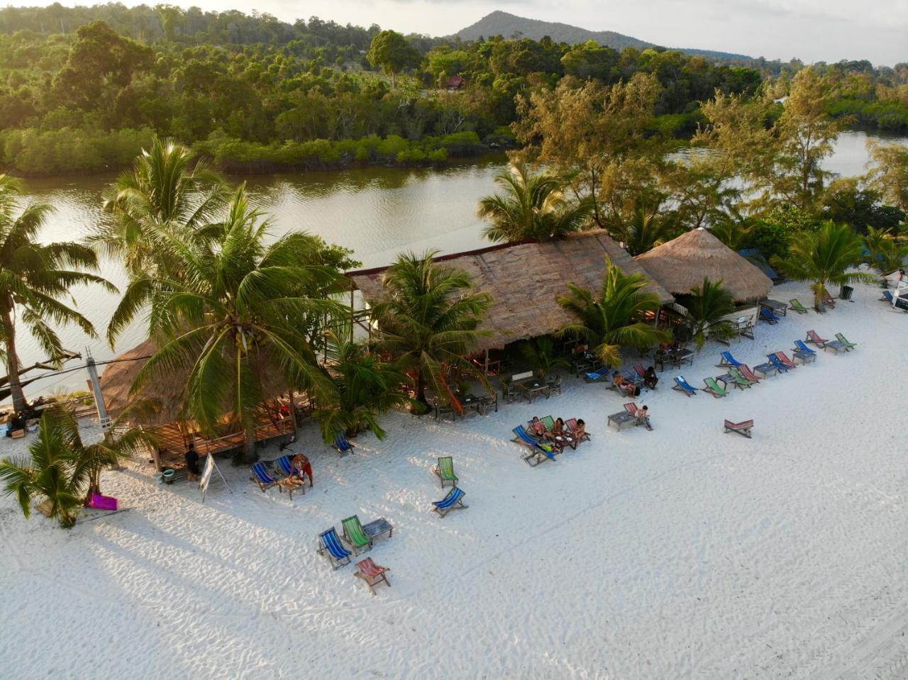 Sandbank Restaurant & Camping Koh Rong Kaoh Touch Extérieur photo