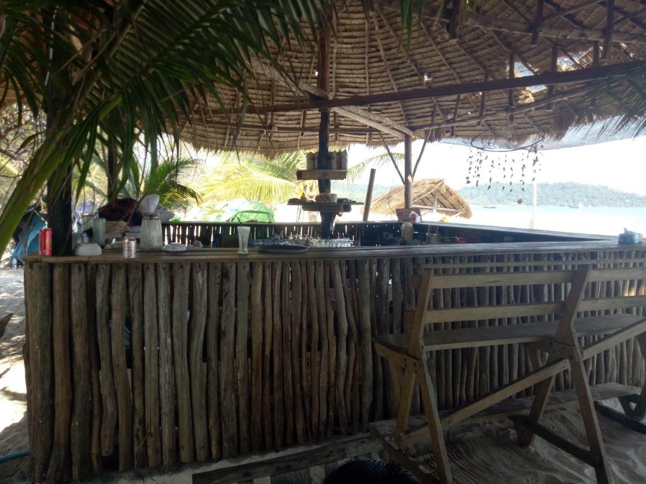 Sandbank Restaurant & Camping Koh Rong Kaoh Touch Extérieur photo