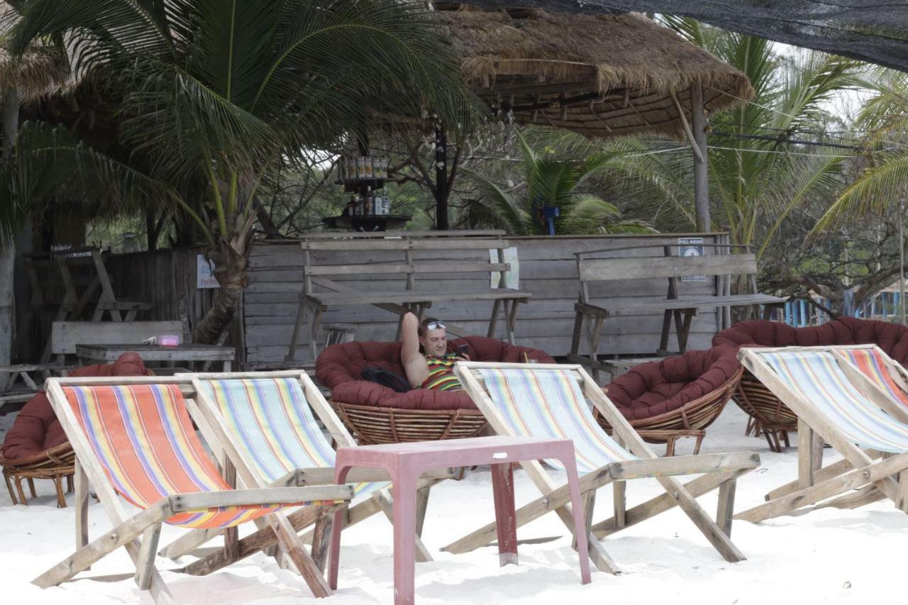 Sandbank Restaurant & Camping Koh Rong Kaoh Touch Extérieur photo