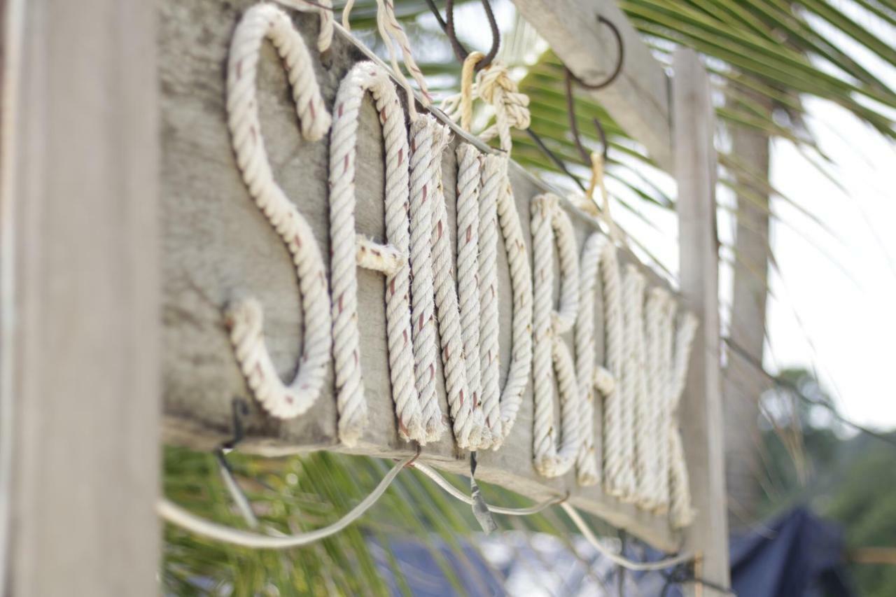 Sandbank Restaurant & Camping Koh Rong Kaoh Touch Extérieur photo